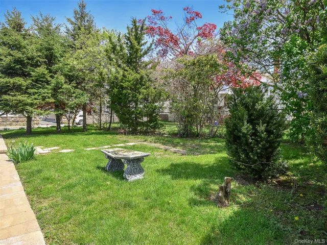 $3,500 | 22 1st Street, Unit 1, Glen Cove, NY 11542