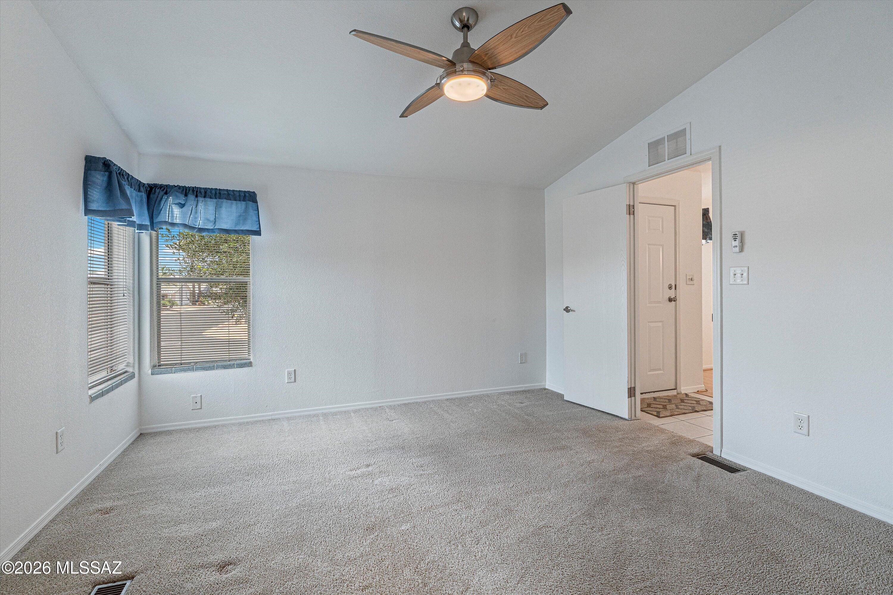 8401 South Kolb Road, Unit 524 Tucson, AZ 85756 - Photo 20 of 31 Primary Bedroom