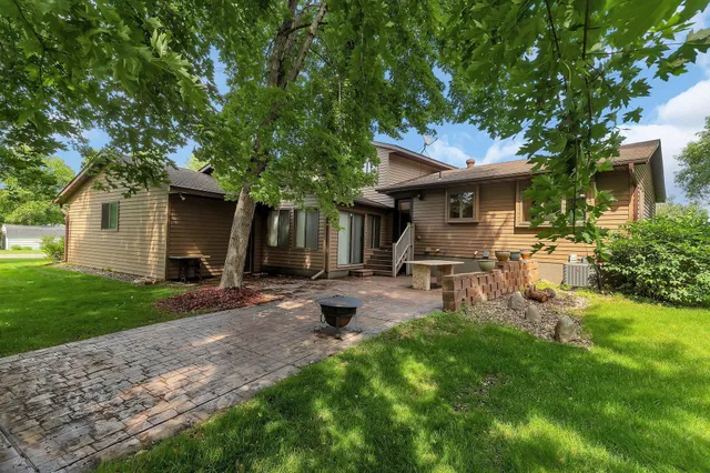 $399,900 | 17473 Fairway Circle, Cold Spring, MN 56320