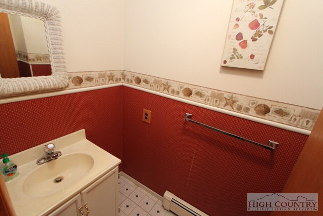 201 Locust Hill Road Boone, NC 28607 - Photo 19 of 27 Gallery Image 19