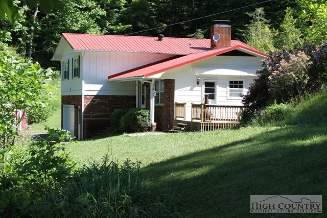 201 Locust Hill Road Boone, NC 28607 - Photo 2 of 27 Gallery Image 2