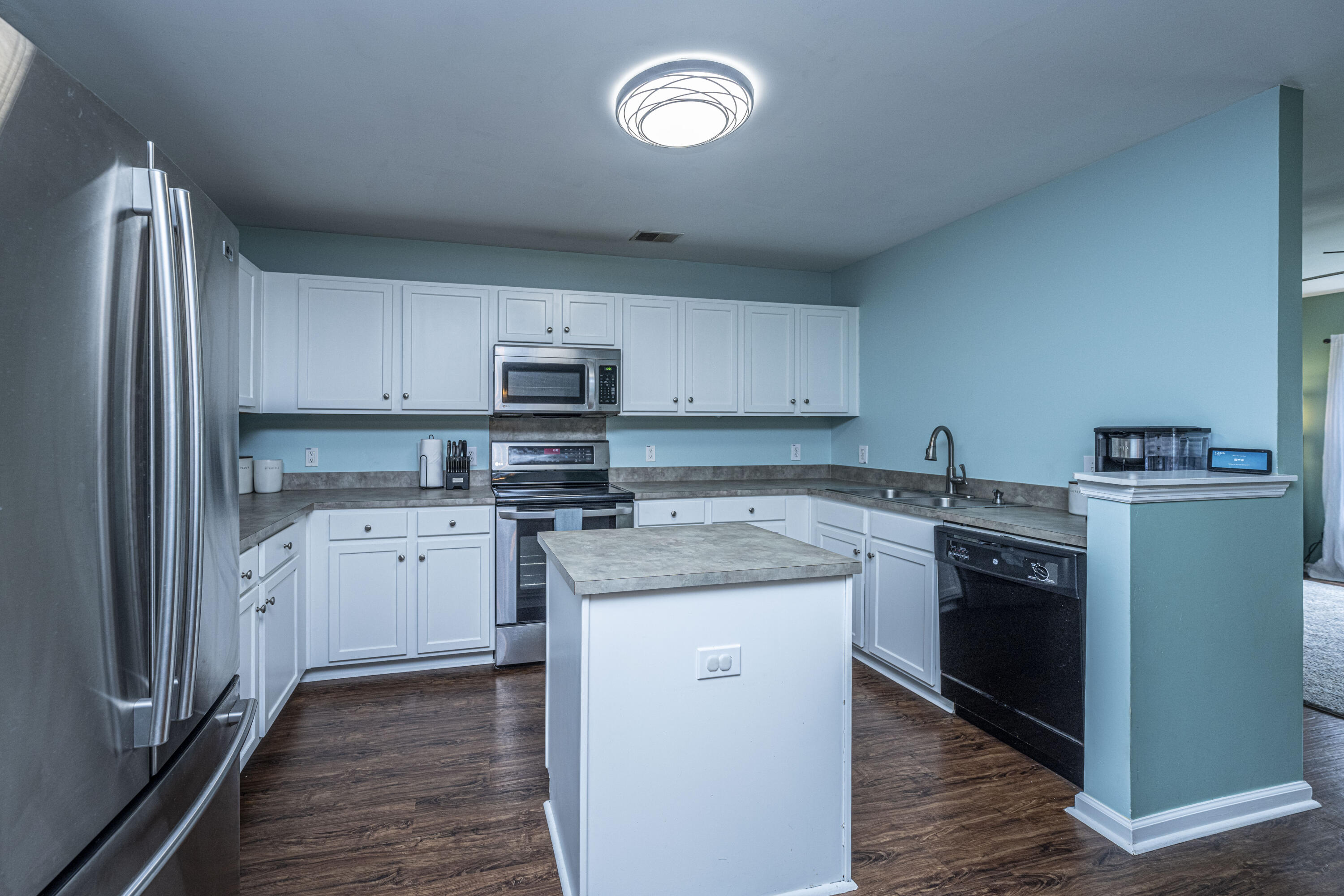 140 Avalon Road Summerville, SC 29483 - Photo 11 of 30 DSC_3210