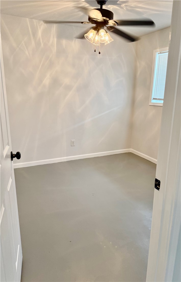 105-107 Davis Street Bryan, TX 77801 - Photo 11 of 14 a view of a small space