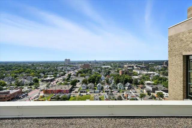 $179,000 | 2929 Chicago Avenue, Unit 1120, Minneapolis, MN 55407