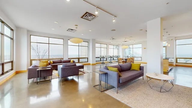 $179,000 | 2929 Chicago Avenue, Unit 1120, Minneapolis, MN 55407