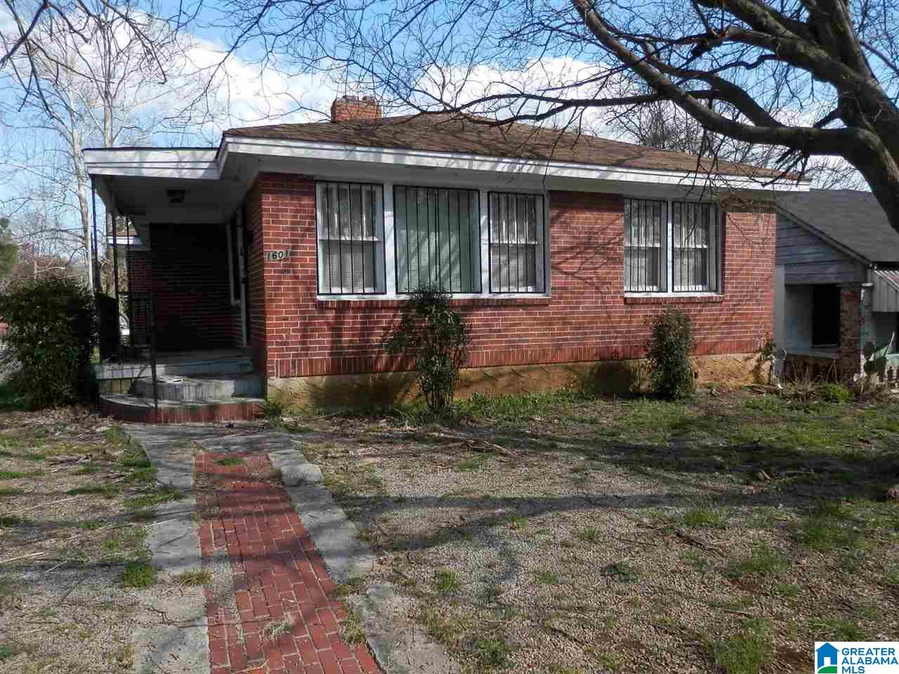 1601 Center Way South Birmingham, AL 35205 - Photo 1 of 9