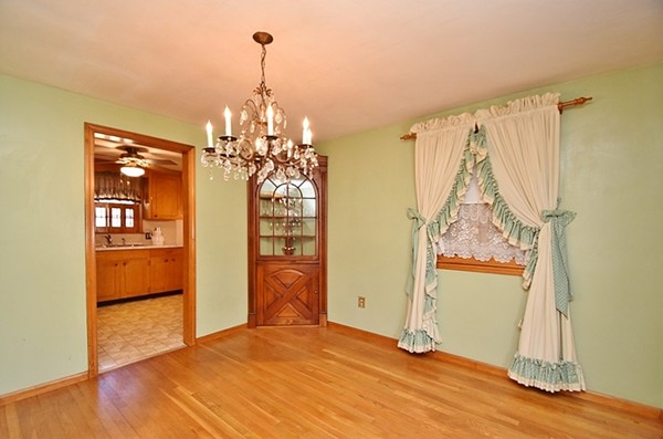 15 Hallowell Road Foxboro, MA 02035 - Photo 6 of 16 Gallery Image 6