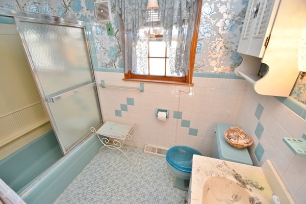 15 Hallowell Road Foxboro, MA 02035 - Photo 10 of 16 Gallery Image 10