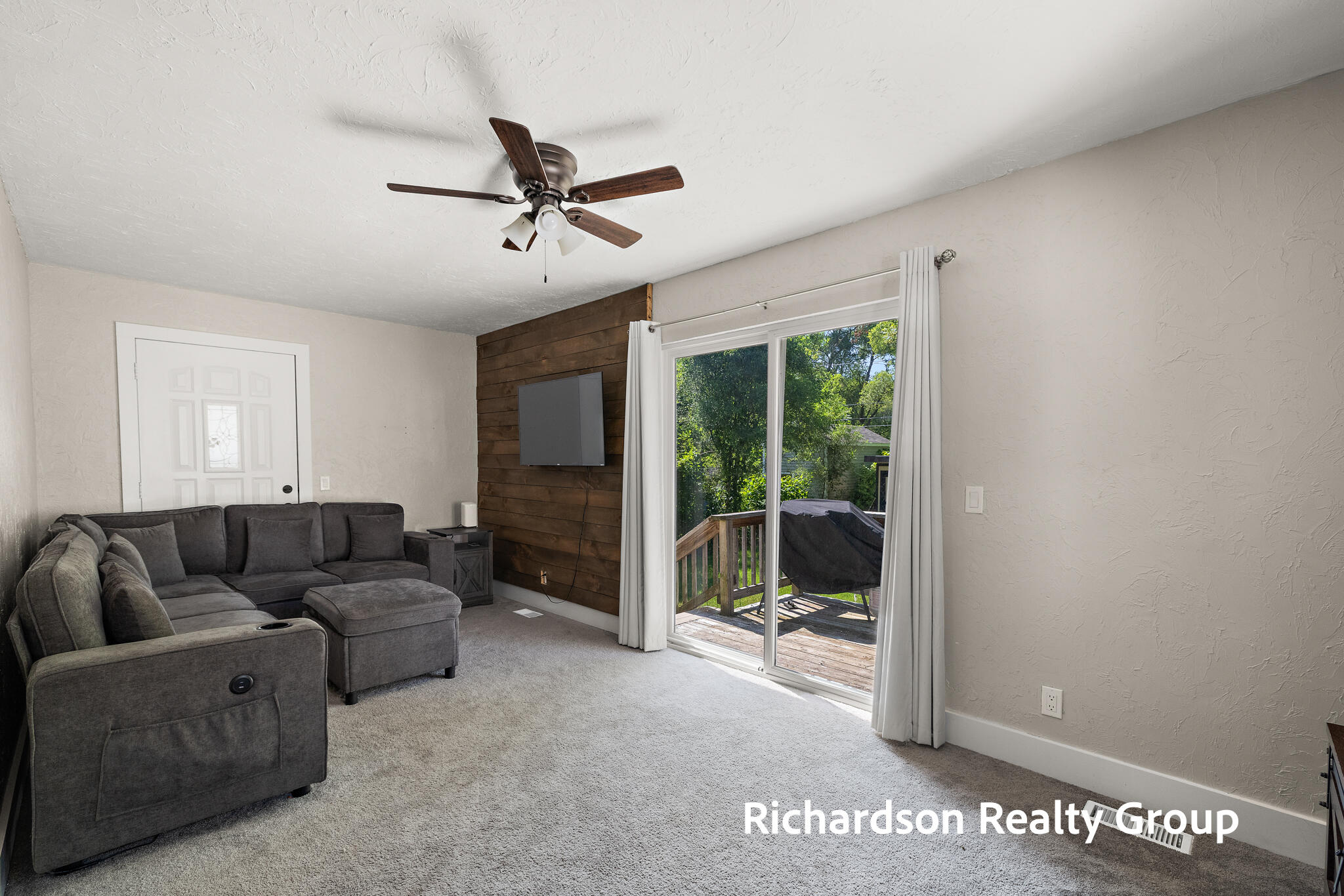 1949 Letart Avenue Muskegon, MI 49441 - Photo 15 of 45 1G1A6257