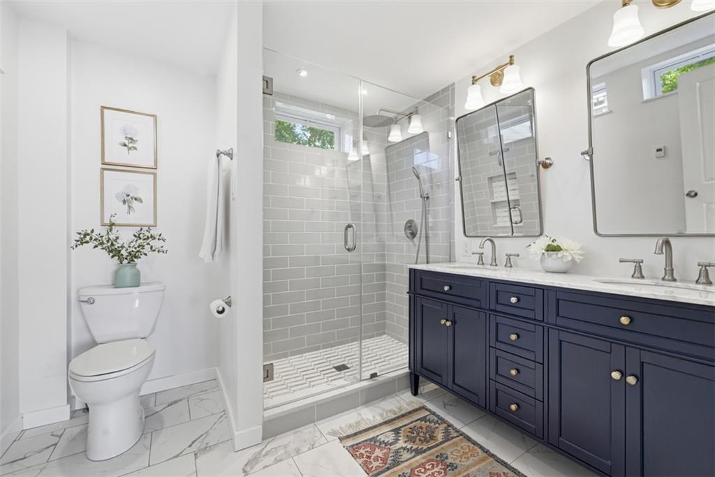 308 Erin Street Pittsburgh, PA 15209 - Photo 19 of 46 Fantastic ensuite bathroom