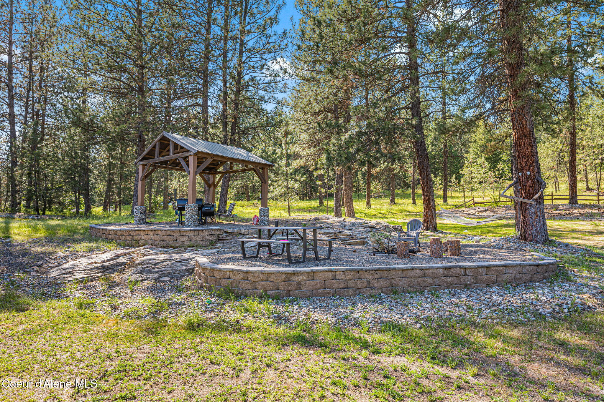 18341 West Highway 53 Rathdrum, ID 83858 - Photo 29 of 36 Fire Pit
