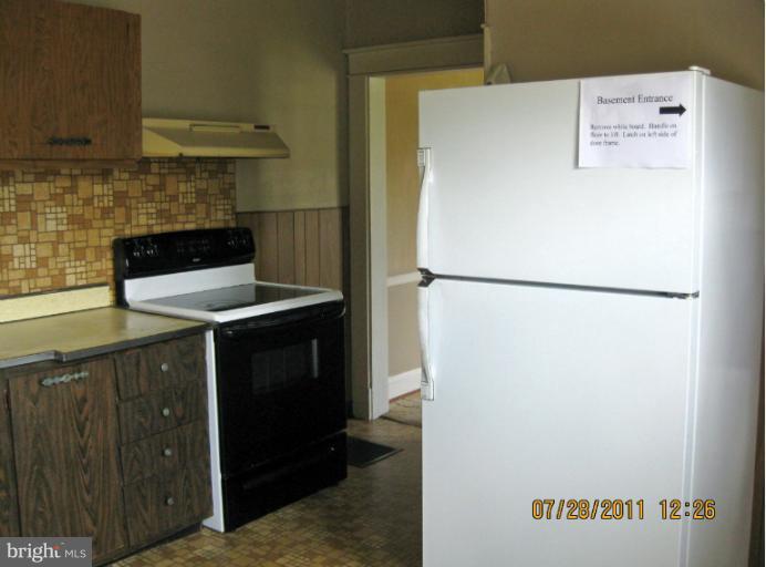 512 Back River Neck Road Essex, MD 21221 - Photo 23 of 28 Kitchen