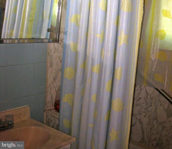 512 Back River Neck Road Essex, MD 21221 - Photo 24 of 28 Bath