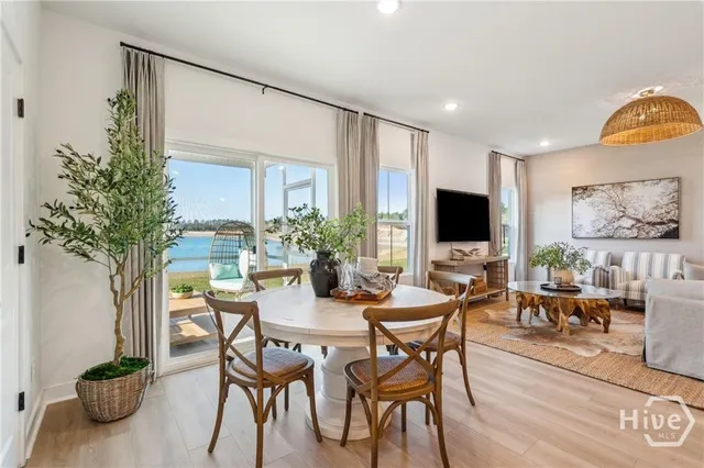 $404,900 | 304 Kingswood Circle, Savannah, GA 31302