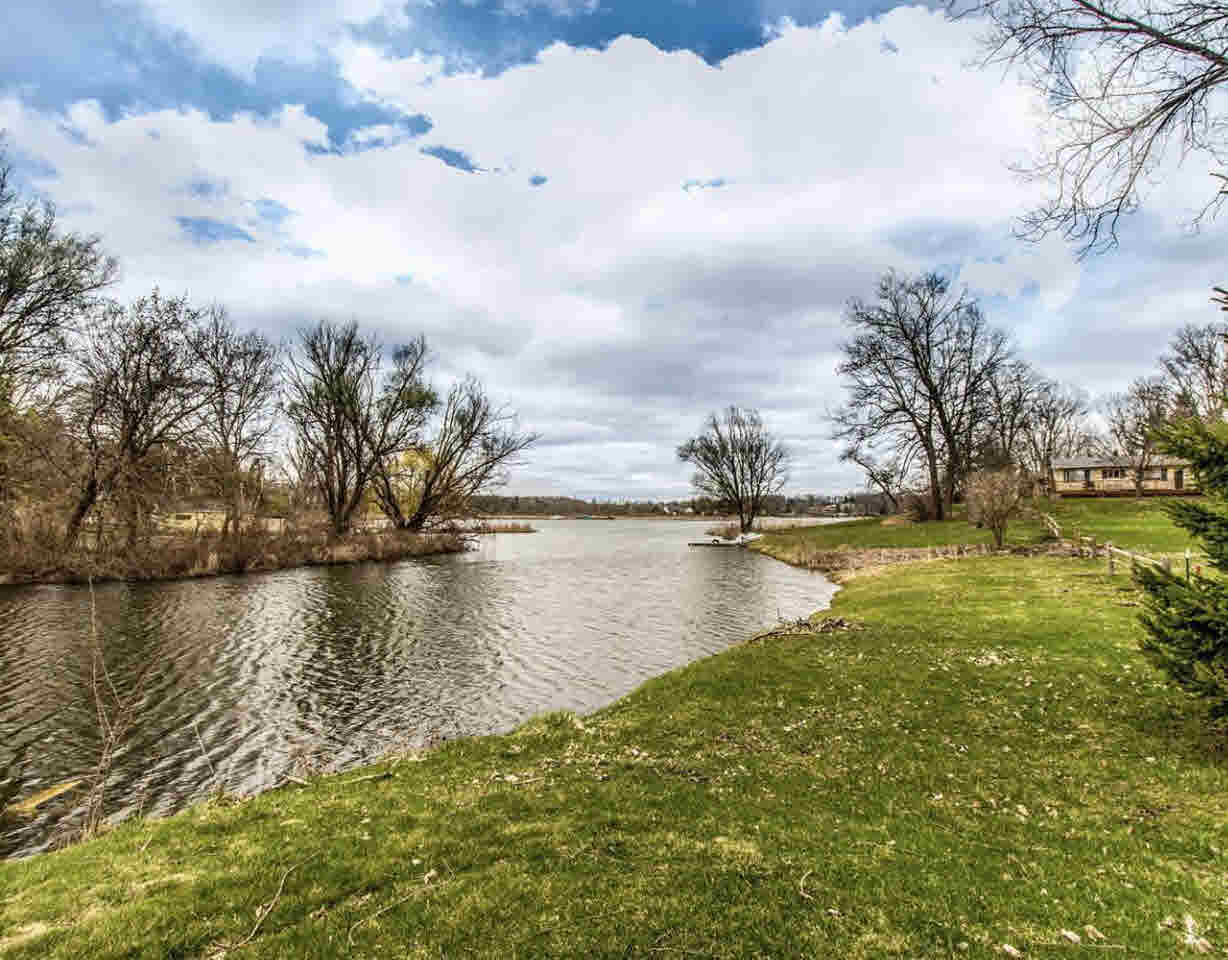 2691 Earl Lake Road Howell, MI 48843 - Photo 33 of 68 21280302-32.JPG