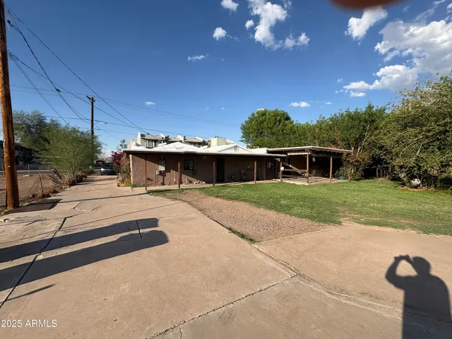 $1,650,000 | 1871 East Hayden Lane, Unit D, Tempe, AZ 85281