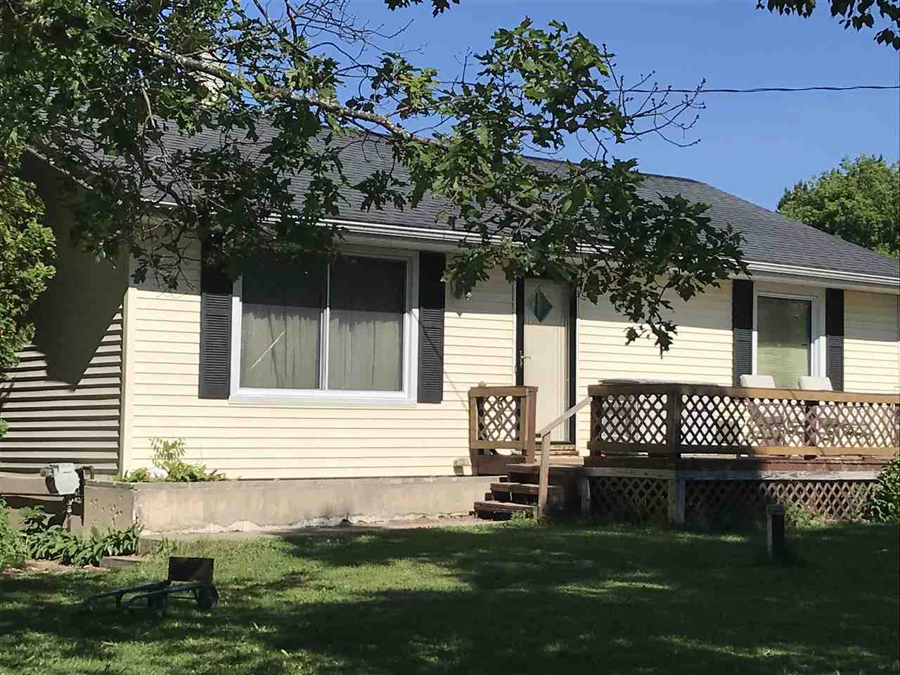 590 South Merritt Road Merritt, MI 49667 - Photo 1 of 34 1882901.JPG
