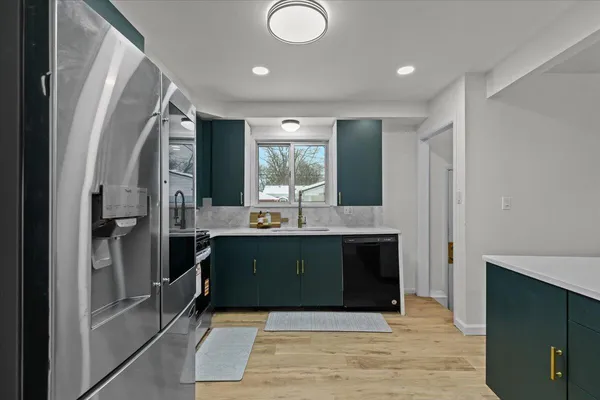 $254,995 | 9010 Leverne, Redford, MI 48239