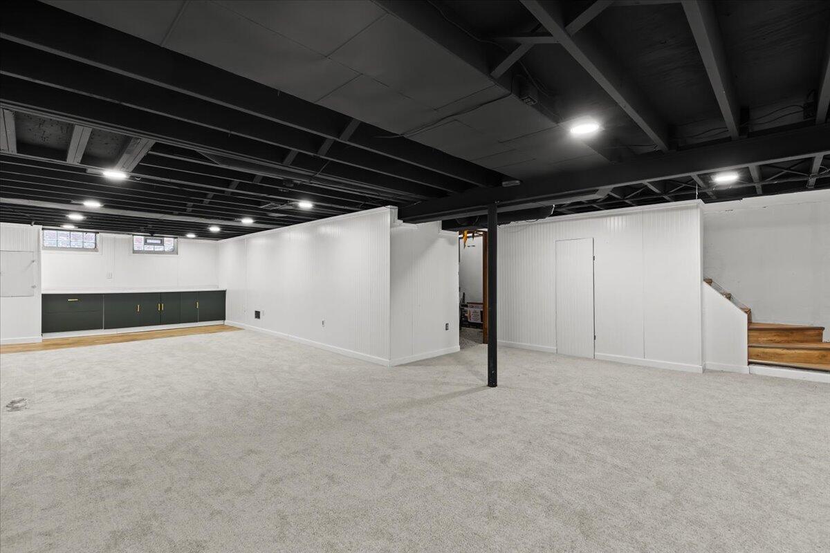 9010 Leverne Redford, MI 48239 - Photo 22 of 33 22-9010 Leverne