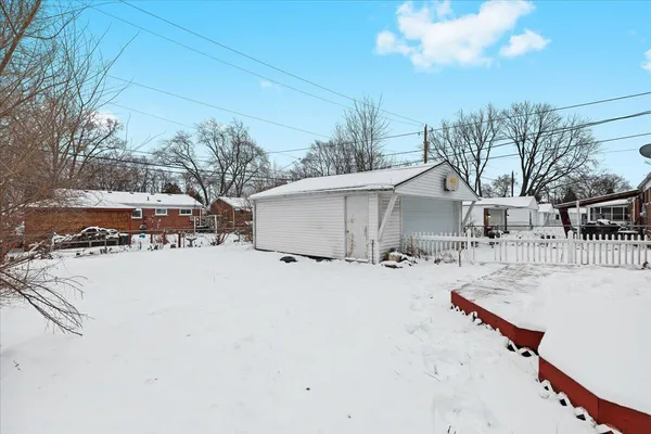 $254,995 | 9010 Leverne, Redford, MI 48239