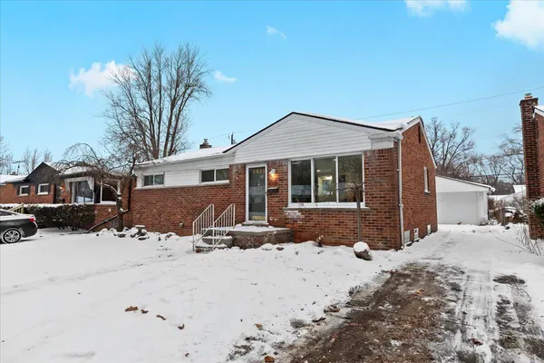 $254,995 | 9010 Leverne, Redford, MI 48239