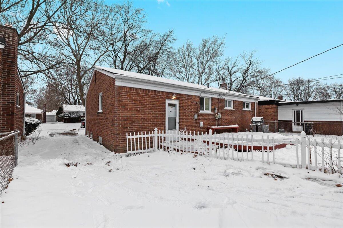 9010 Leverne Redford, MI 48239 - Photo 33 of 33 33-9010 Leverne