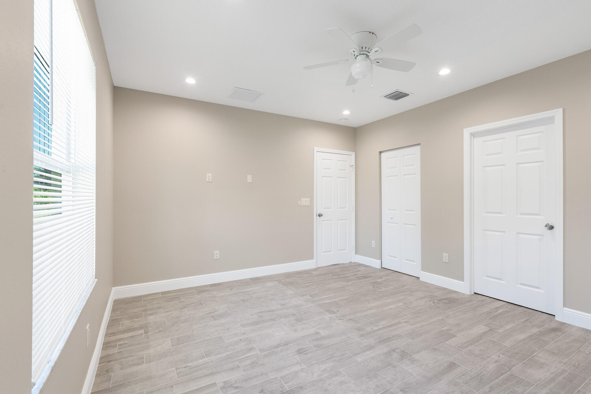 1516 West 37th Street Riviera Beach, FL 33404 - Photo 20 of 30 dsc04180