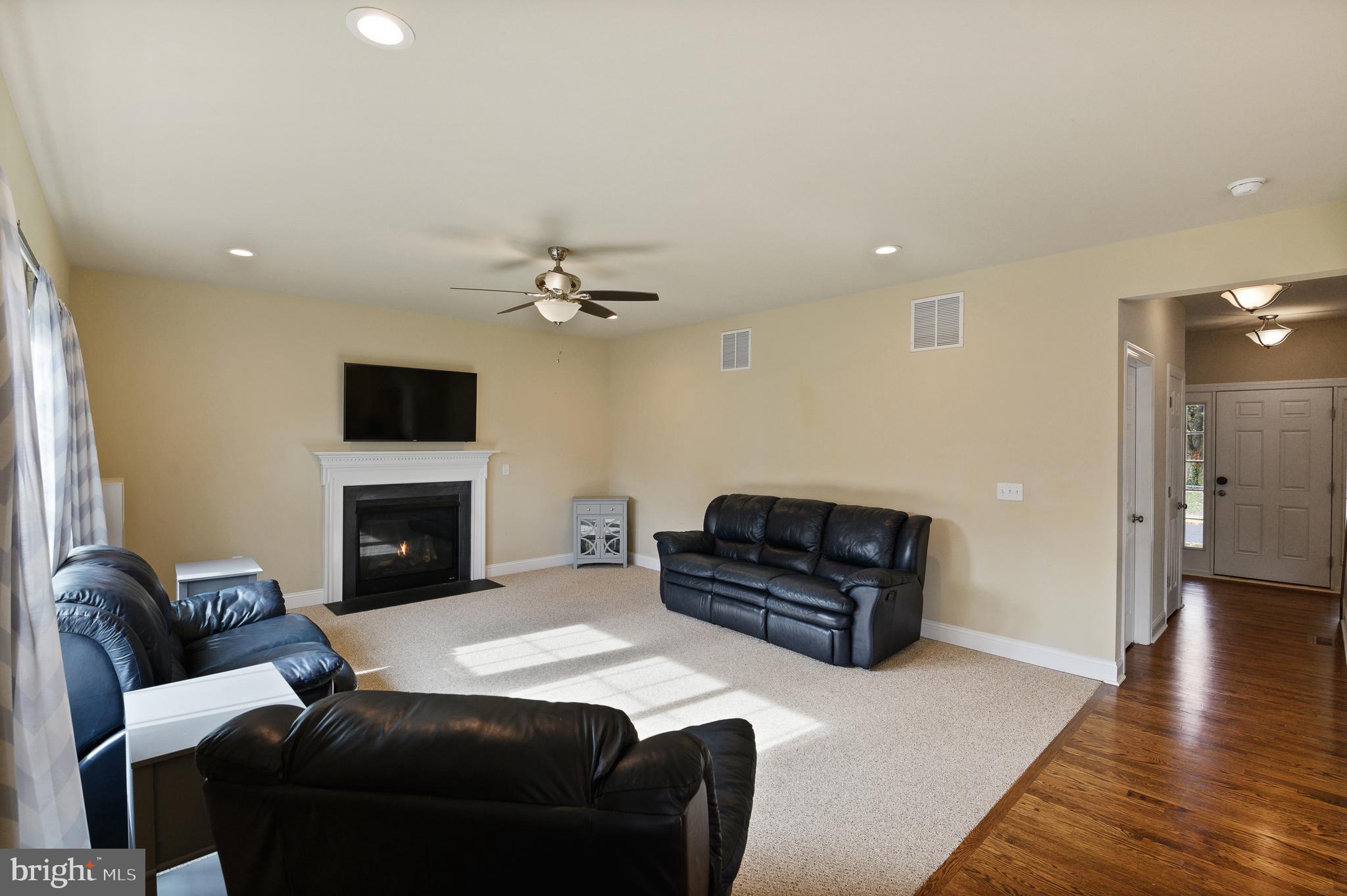 418 Foulk Road Wilmington, DE 19803 - Photo 4 of 31 Gallery Image 4