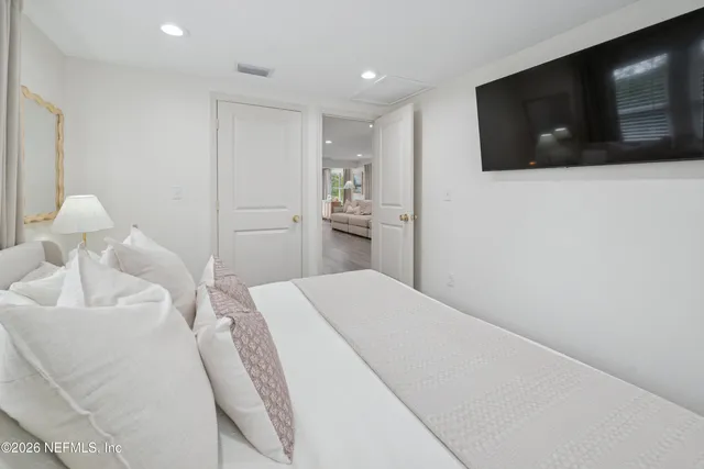 $599,900 | 6698 Crystal Lake Road, Starke, FL 32091