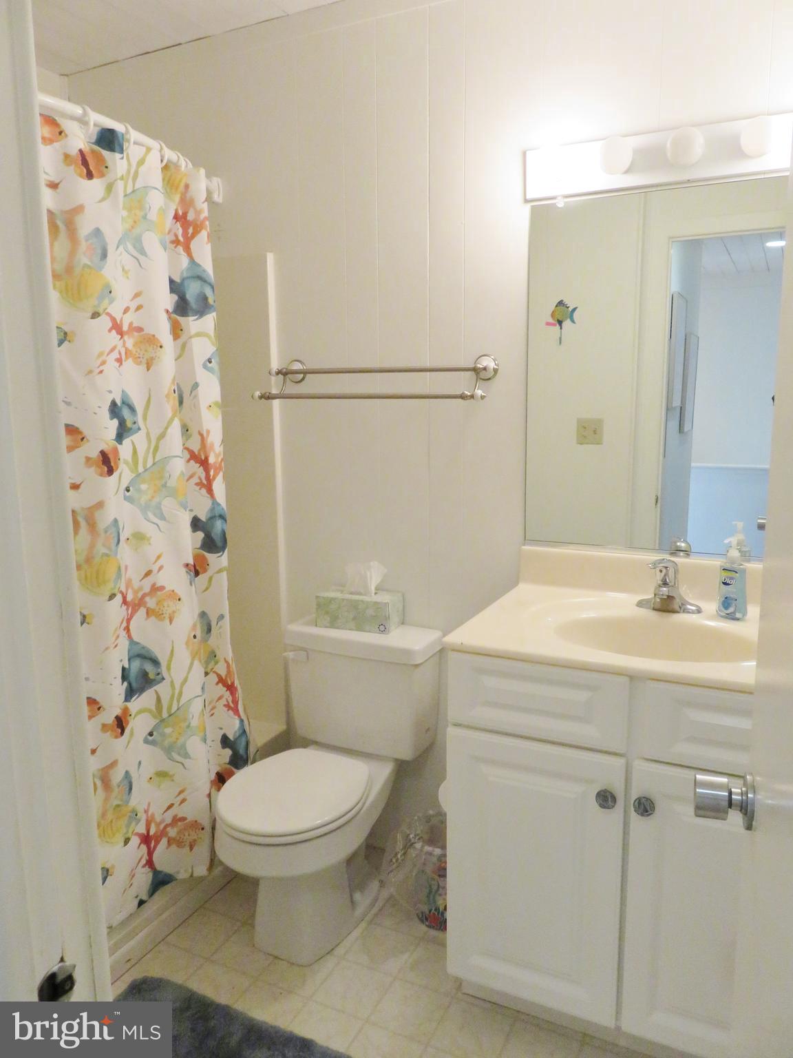 0 Pilot Point, Unit 22A Lewes, DE 19958 - Photo 31 of 42 Hall bath on second floor