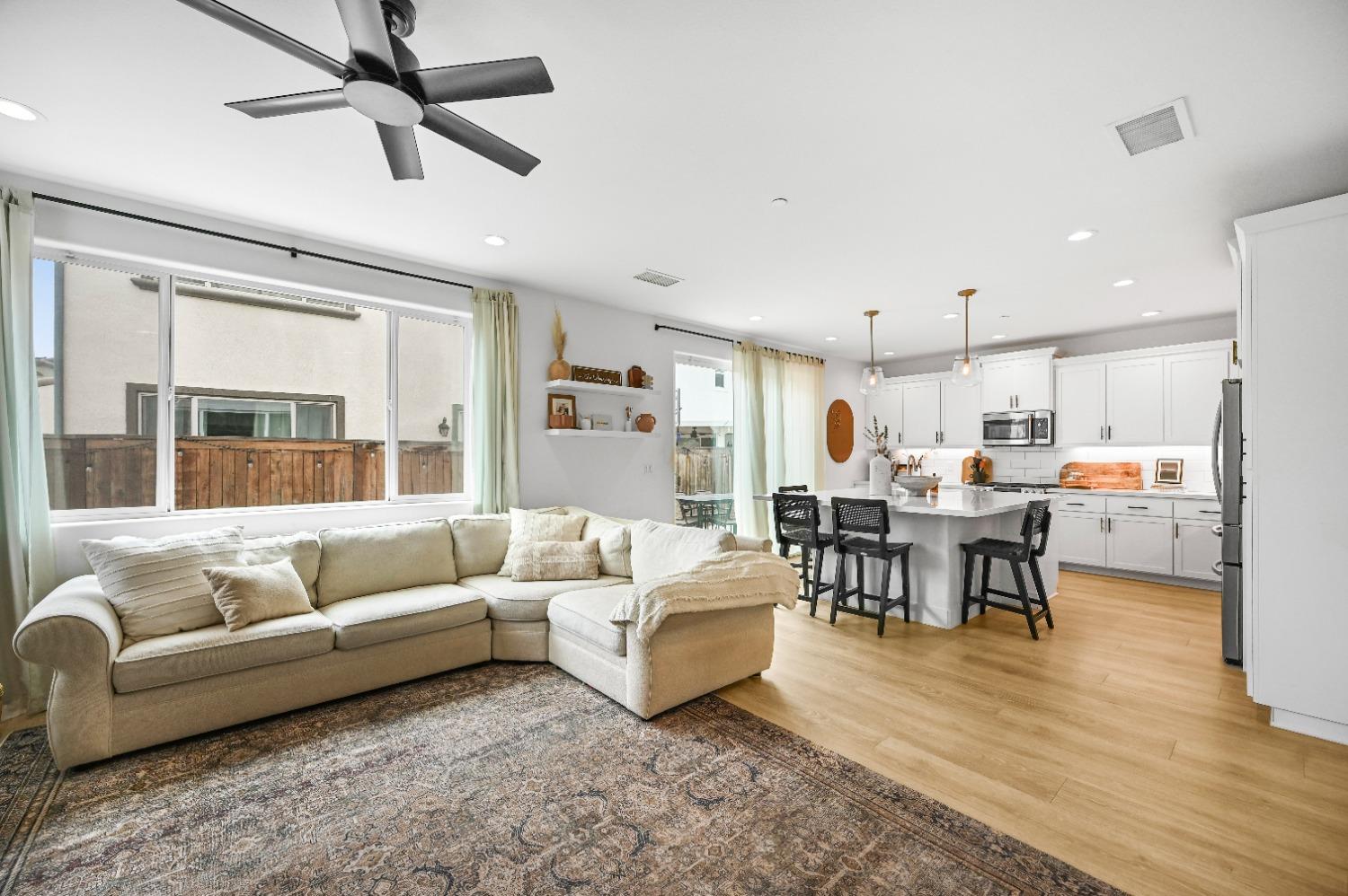 4604 Loftwood Road Madera, CA 93636 - Photo 7 of 27