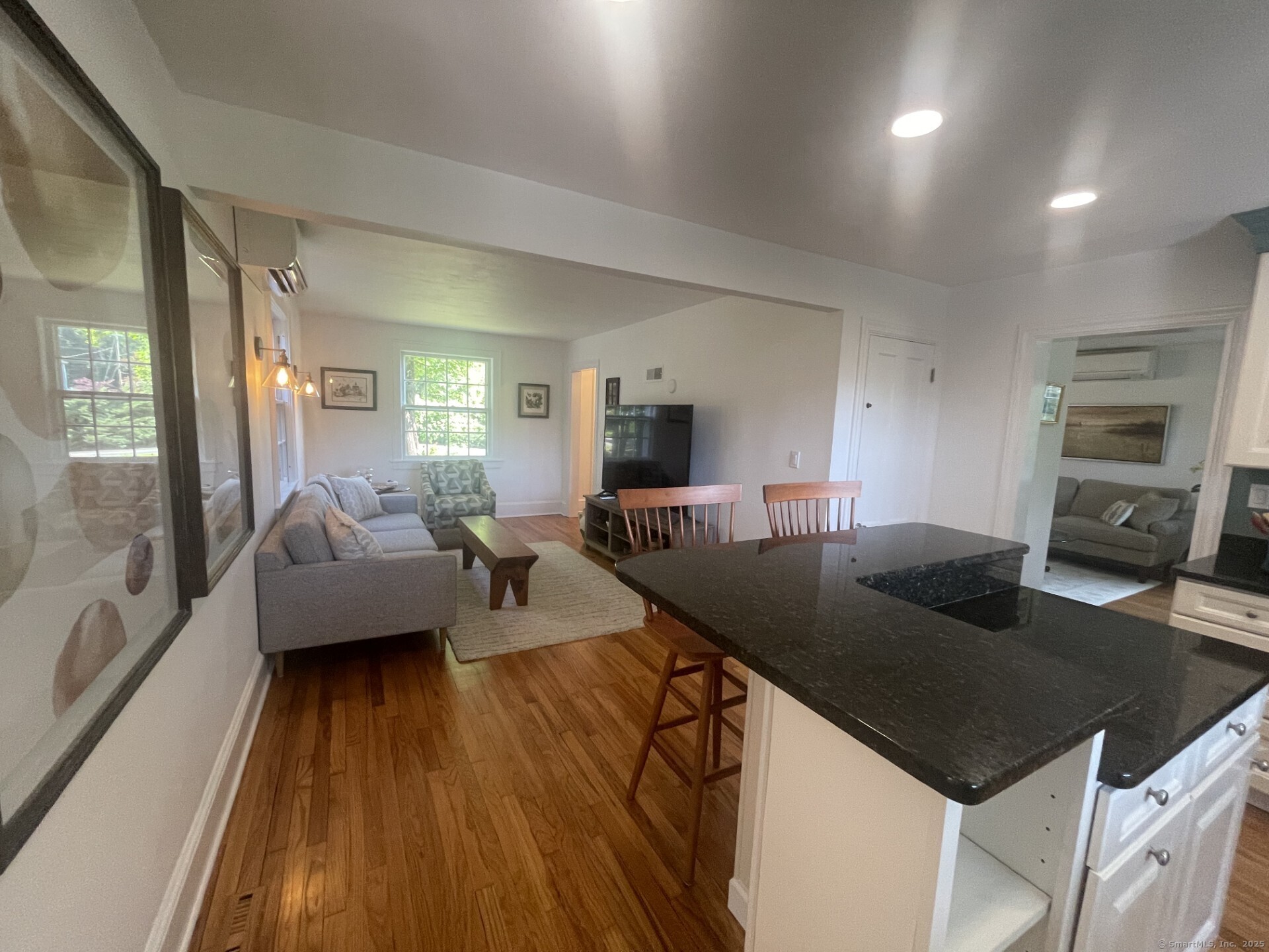 99 Bay View Avenue Groton, CT 06355 - Photo 10 of 34