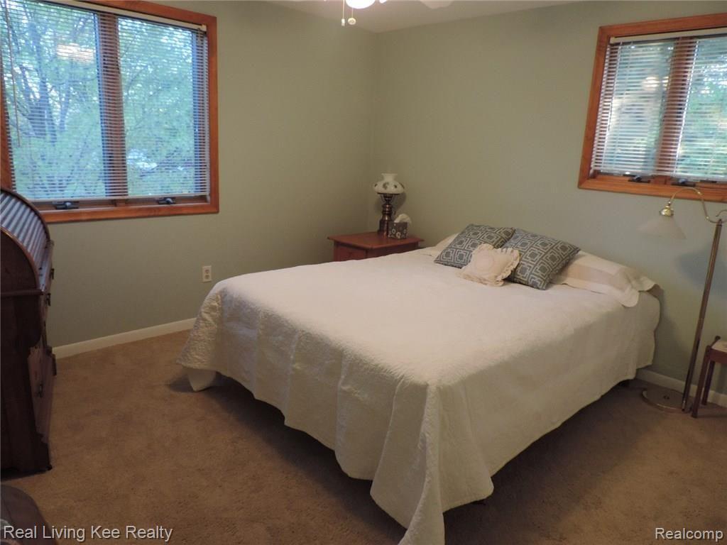 1880 Ruby Avenue Rochester, MI 48309 - Photo 26 of 37 Bedroom 2