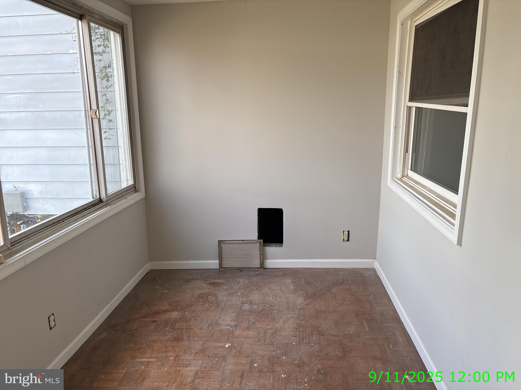 3356 Blaine Street Northeast Washington, DC 20019 - Photo 3 of 15 Sitting Area