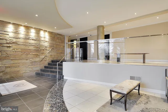 a view of a tennis court