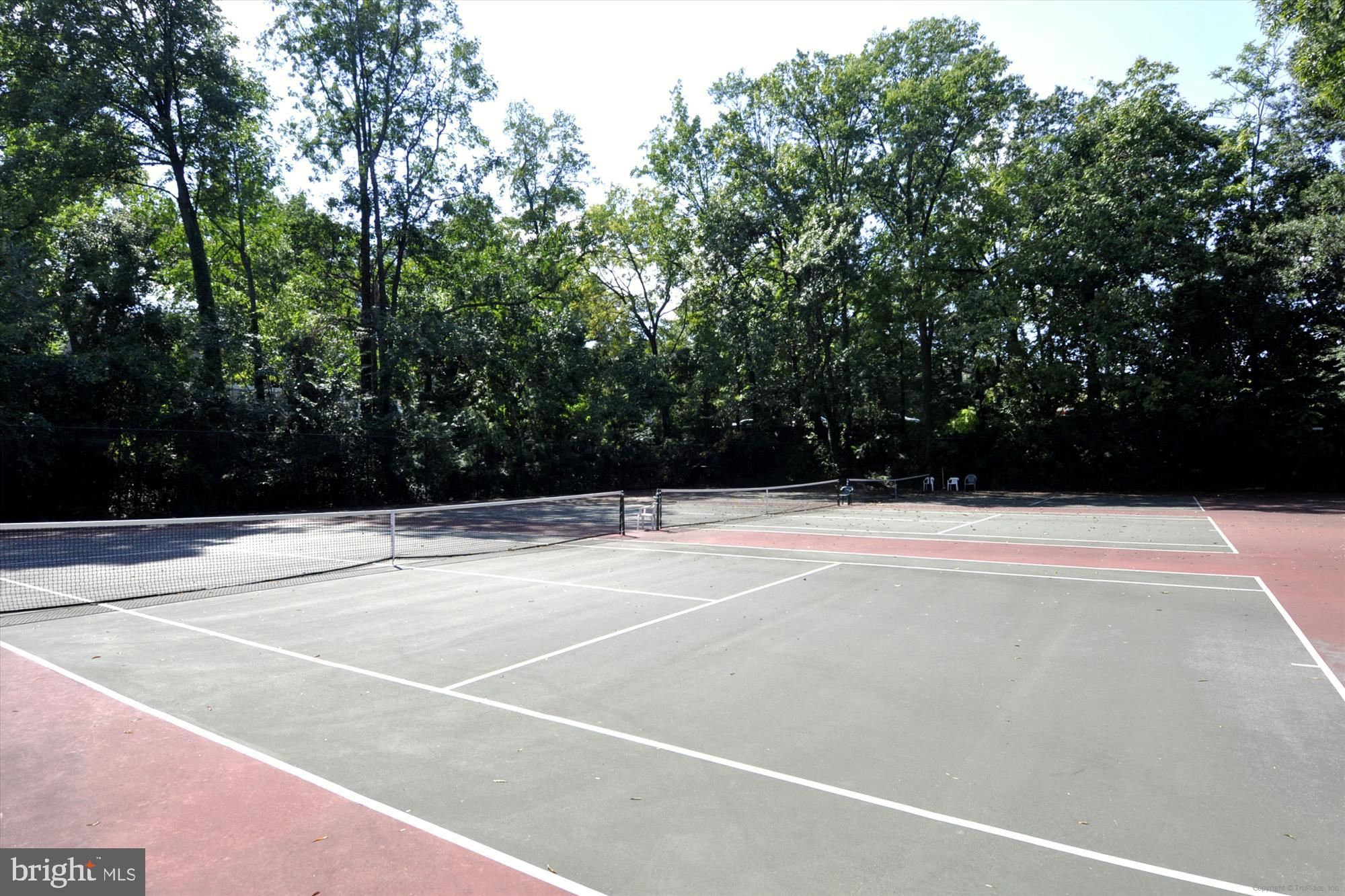 3601 Wisconsin Avenue Northwest, Unit 111 Washington, DC 20016 - Photo 28 of 82 a view of a tennis court
