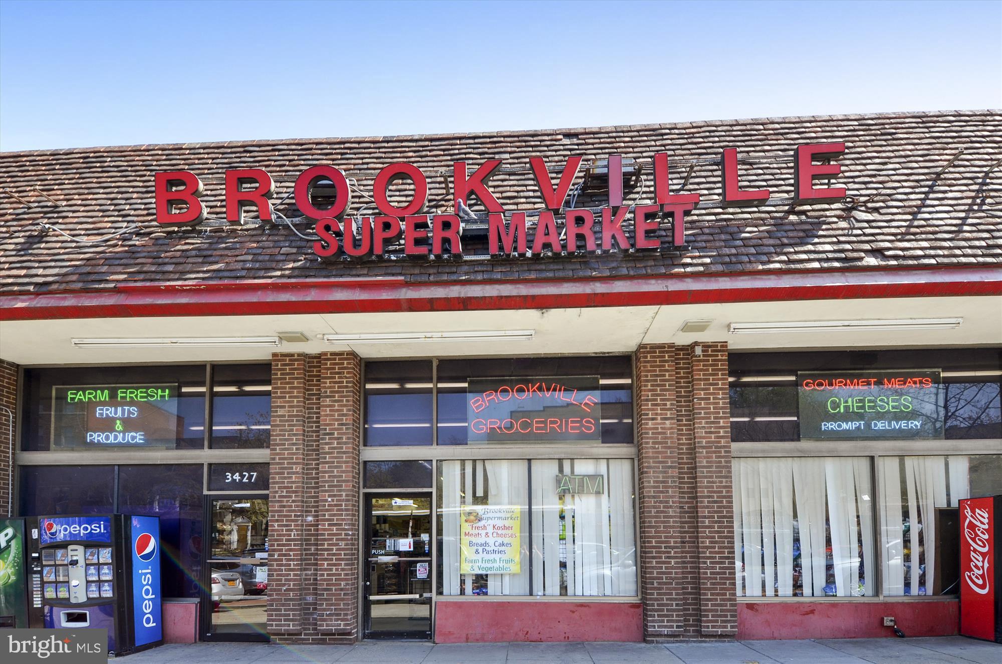3601 Wisconsin Avenue Northwest, Unit 111 Washington, DC 20016 - Photo 37 of 82 Brookville Supper Market