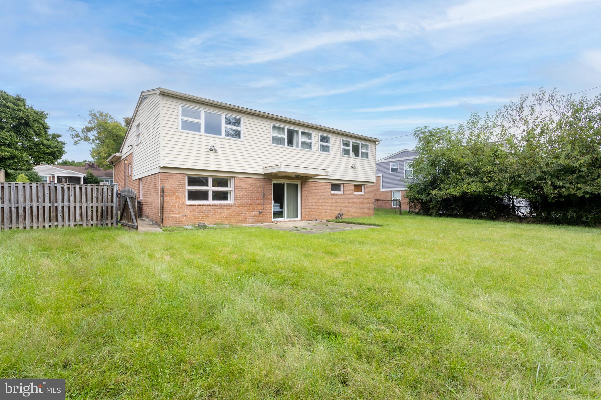 2509 Hal Circle Baltimore, MD 21209 - Photo 4 of 44