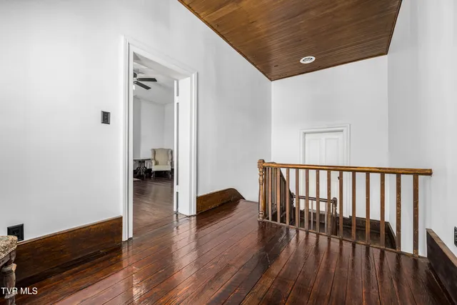 $2,500 | 120 South Cherokee Street, Unit 2, Jonesborough, TN 37659