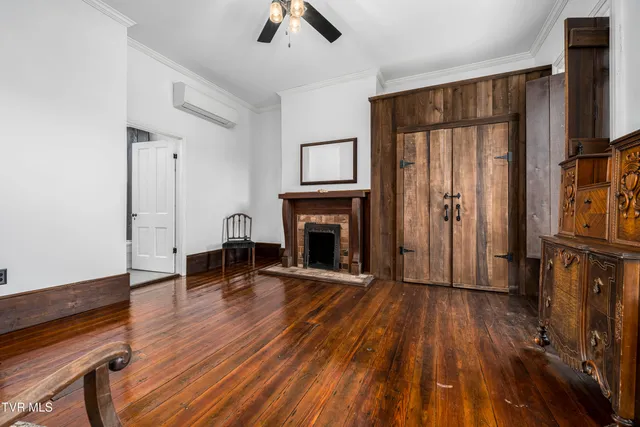 $2,500 | 120 South Cherokee Street, Unit 2, Jonesborough, TN 37659