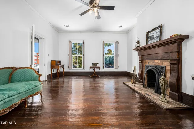 $2,500 | 120 South Cherokee Street, Unit 2, Jonesborough, TN 37659