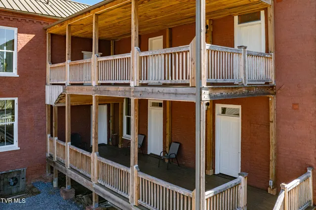 $2,500 | 120 South Cherokee Street, Unit 2, Jonesborough, TN 37659