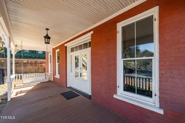 $2,500 | 120 South Cherokee Street, Unit 2, Jonesborough, TN 37659