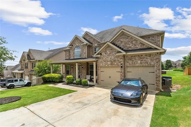 $570,000 | 747 Sienna Valley Drive, Braselton, GA 30517