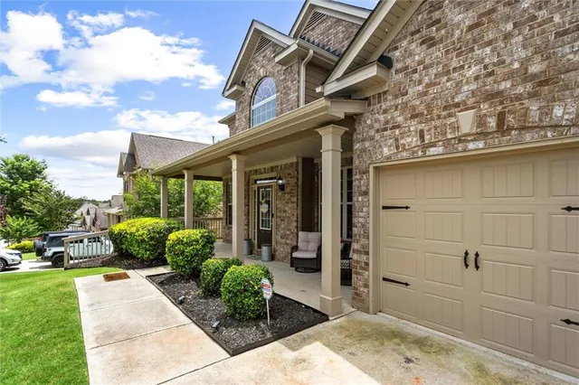 $570,000 | 747 Sienna Valley Drive, Braselton, GA 30517