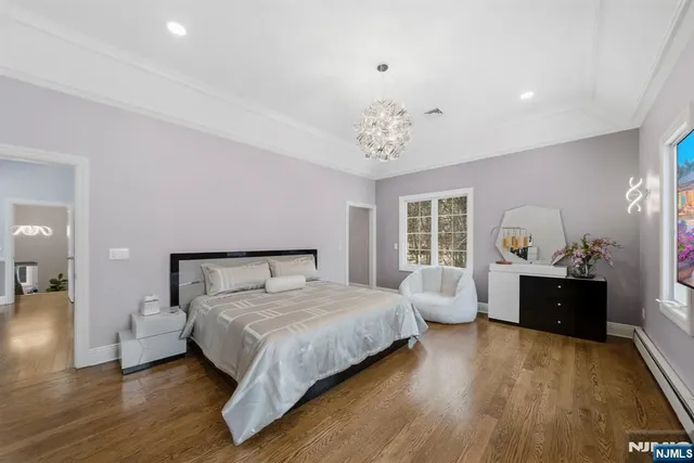 $1,789,999 | 461 Arthur Terrace, Paramus, NJ 07652