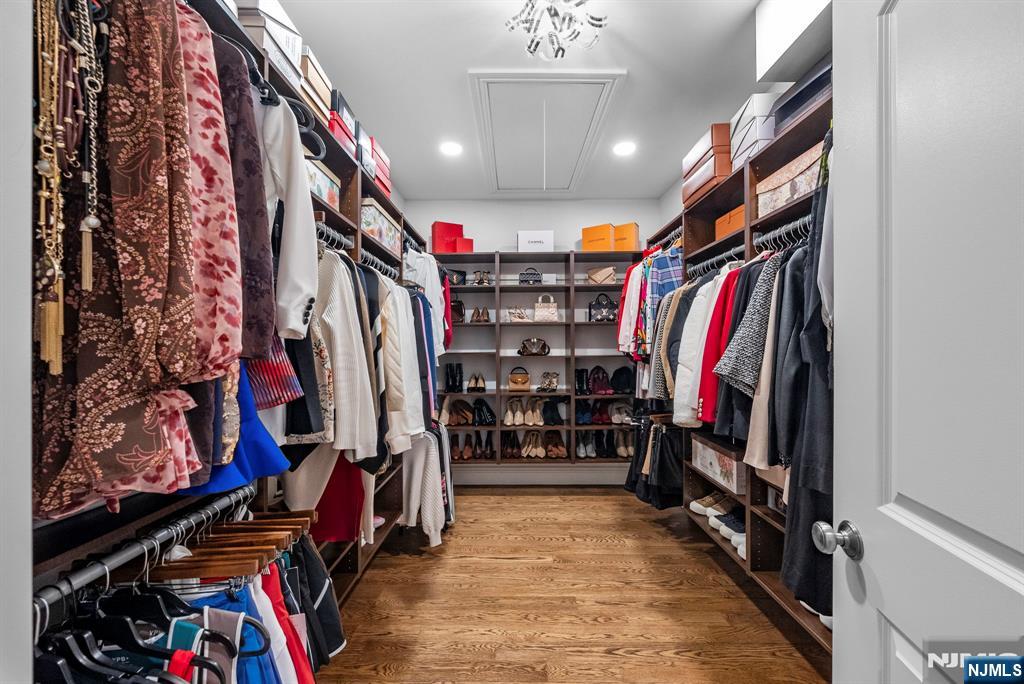 461 Arthur Terrace Paramus, NJ 07652 - Photo 19 of 50