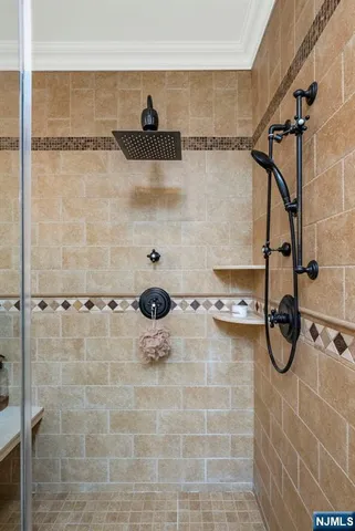 $1,789,999 | 461 Arthur Terrace, Paramus, NJ 07652