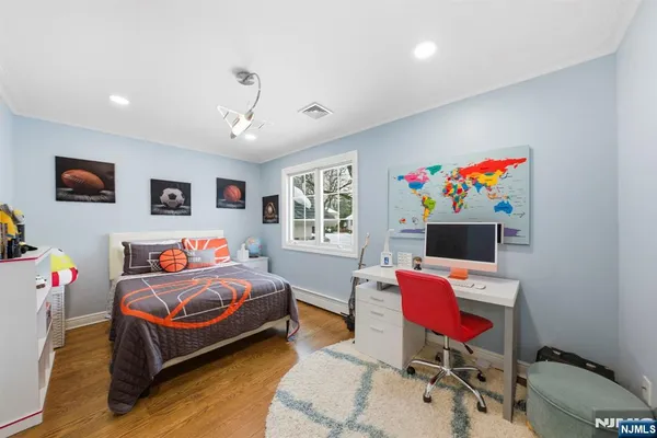 $1,699,999 | 461 Arthur Terrace, Paramus, NJ 07652