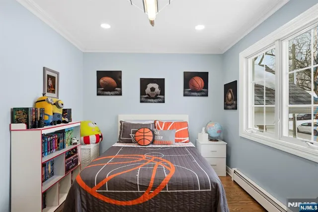 $1,789,999 | 461 Arthur Terrace, Paramus, NJ 07652